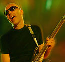 Joe Satriani : Black Swans And Wormhole Wizards en octobre